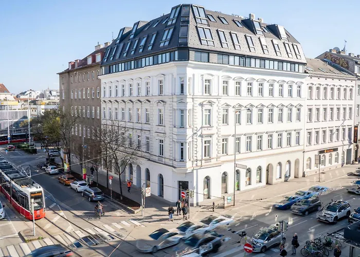 Hotel Alser 3*