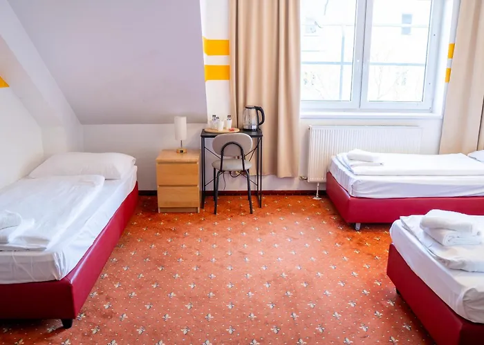 Hotel Alser 3*